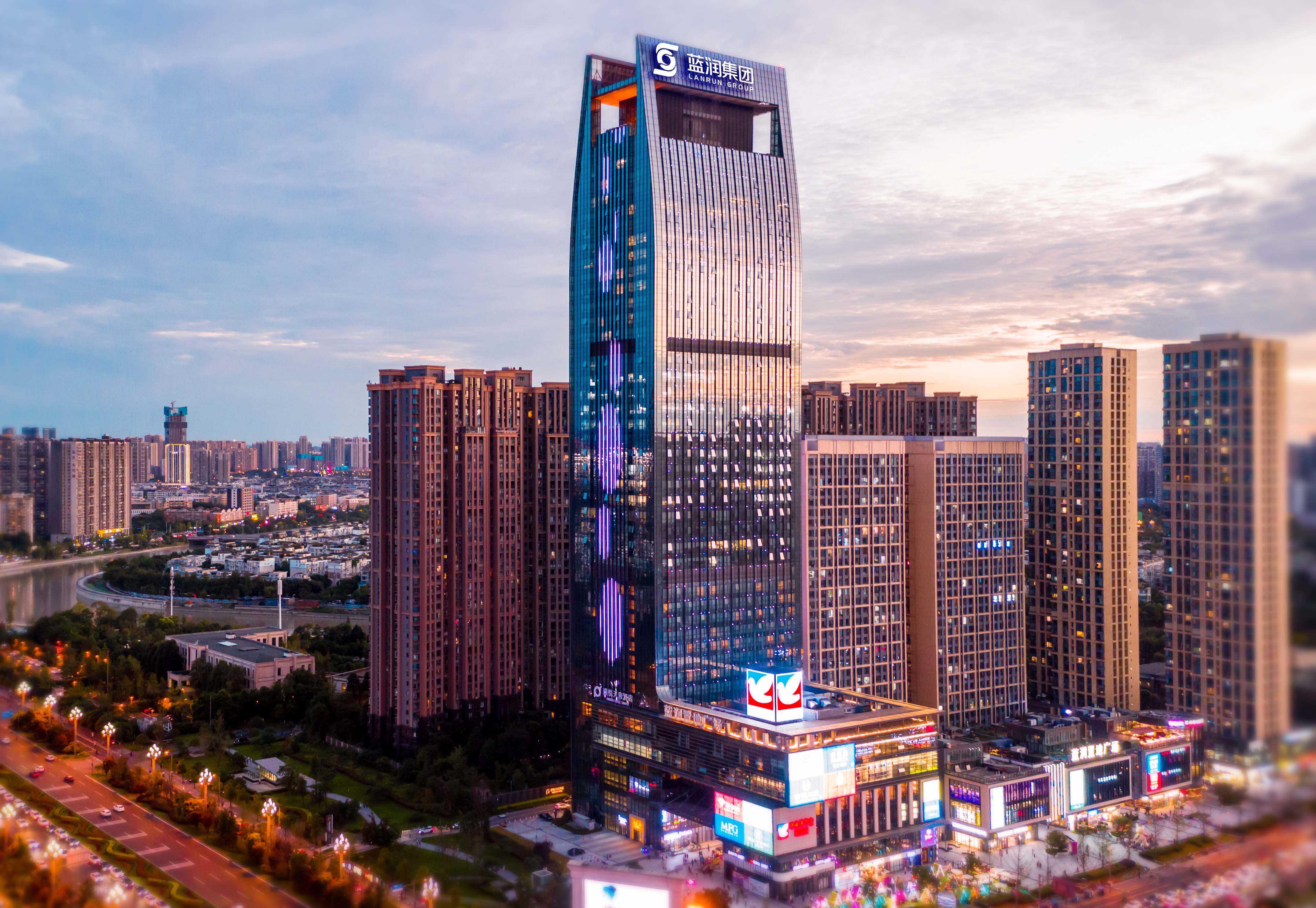 北京蓝润大厦图片